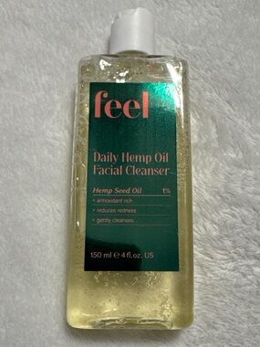 Feel Daily Hemp Oil Facial Cleanser 4oz Gently Cleansing